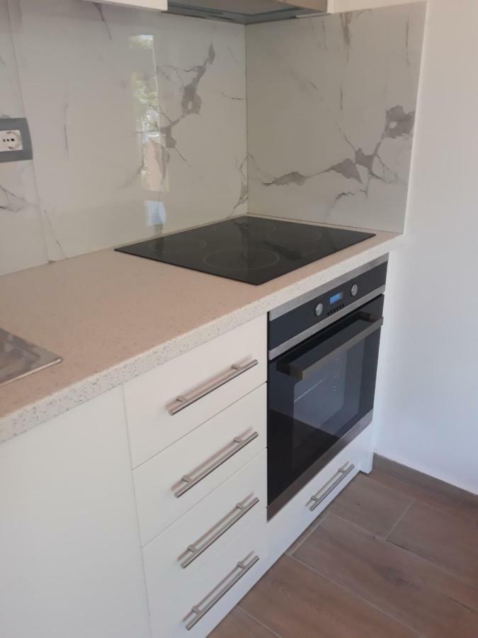 Ksamil Holiday Apartment *